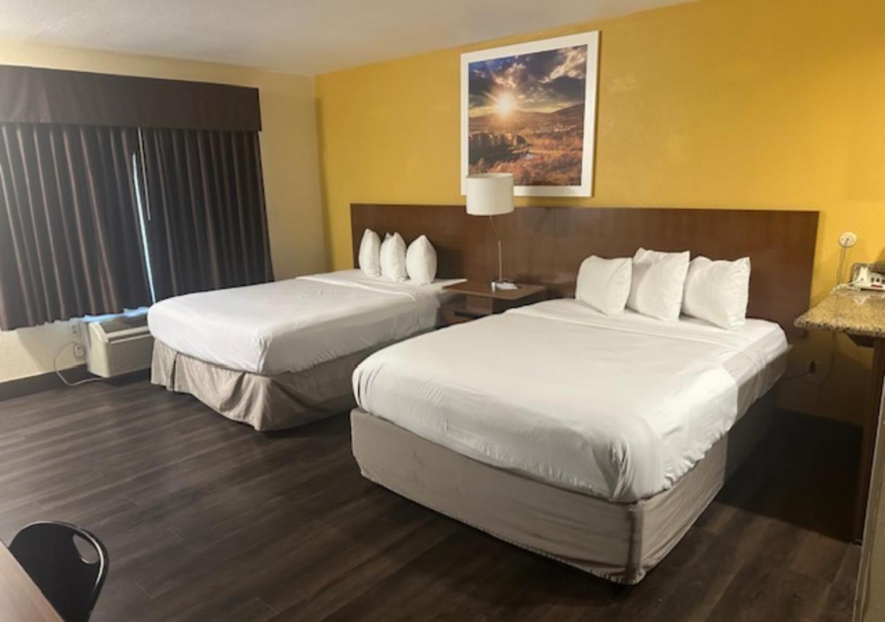 Days Inn By Wyndham Mission Valley-Sdsu San Diego Eksteriør billede