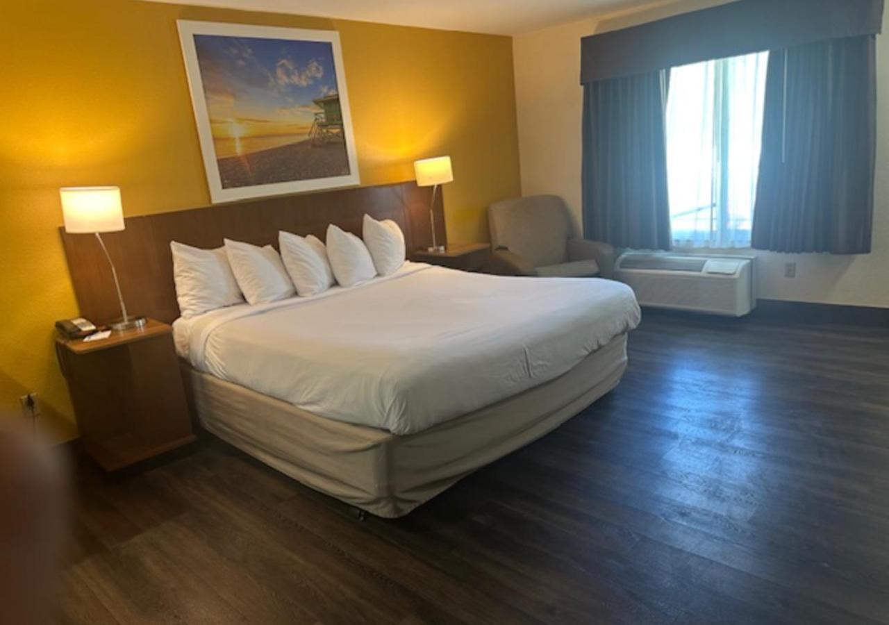 Days Inn By Wyndham Mission Valley-Sdsu San Diego Eksteriør billede