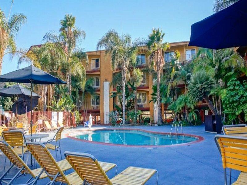 Days Inn By Wyndham Mission Valley-Sdsu San Diego Eksteriør billede