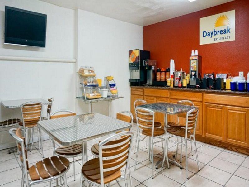 Days Inn By Wyndham Mission Valley-Sdsu San Diego Eksteriør billede